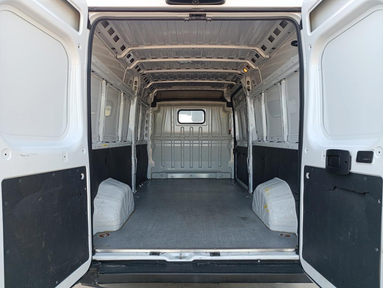 PEUGEOT Boxer 335 2.2 bluehdi 140cv S&S L3H2 (Premium)