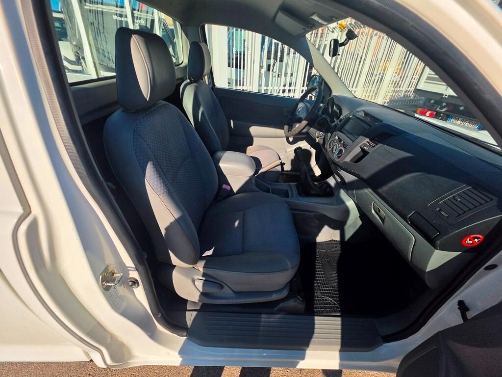 Toyota Hilux 2.5 D-4D 2WD 2p. Pick-up
