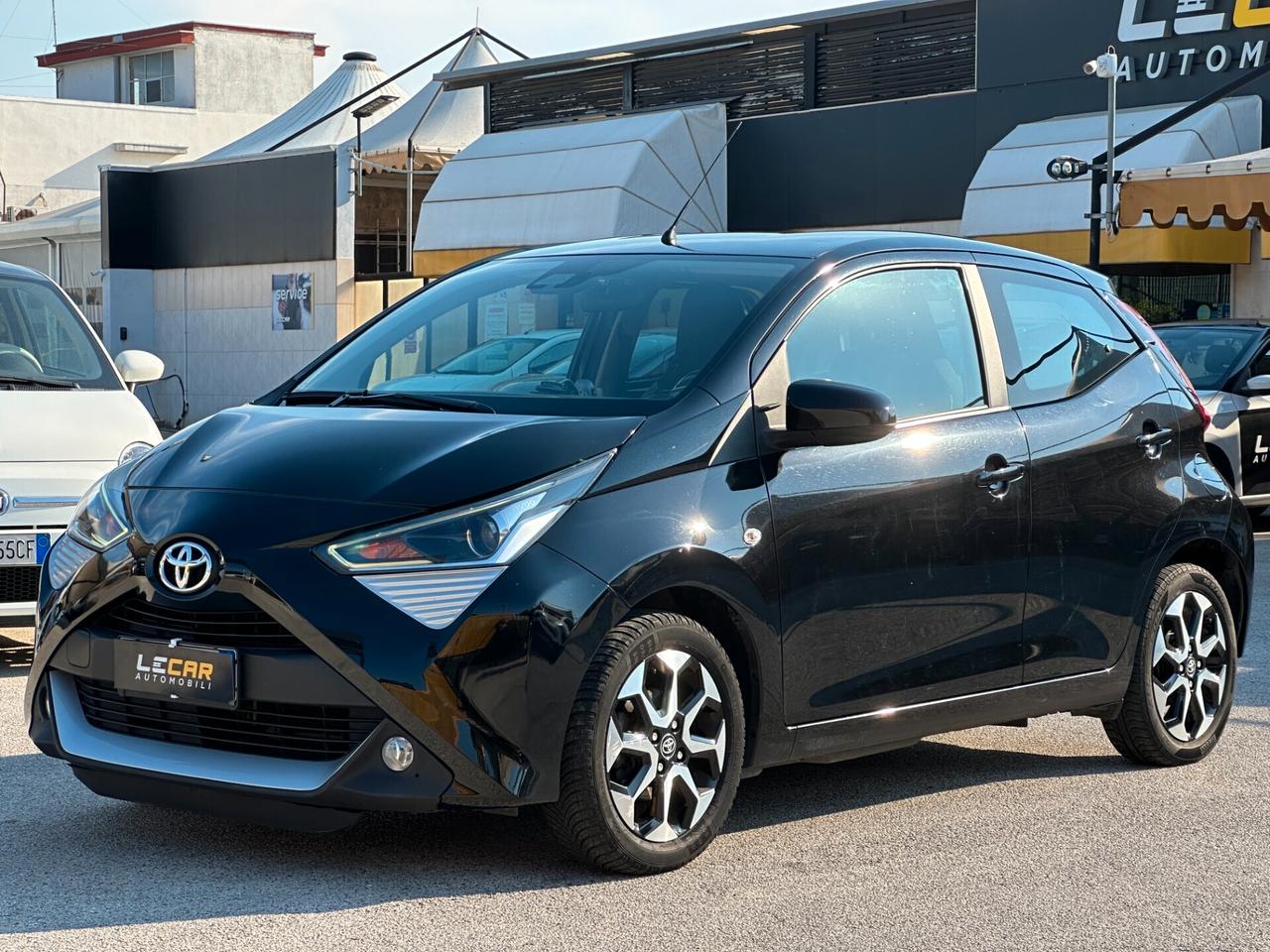TOYOTA Aygo Connect 1.0 VVT-i 72 CV 5 porte x-fun