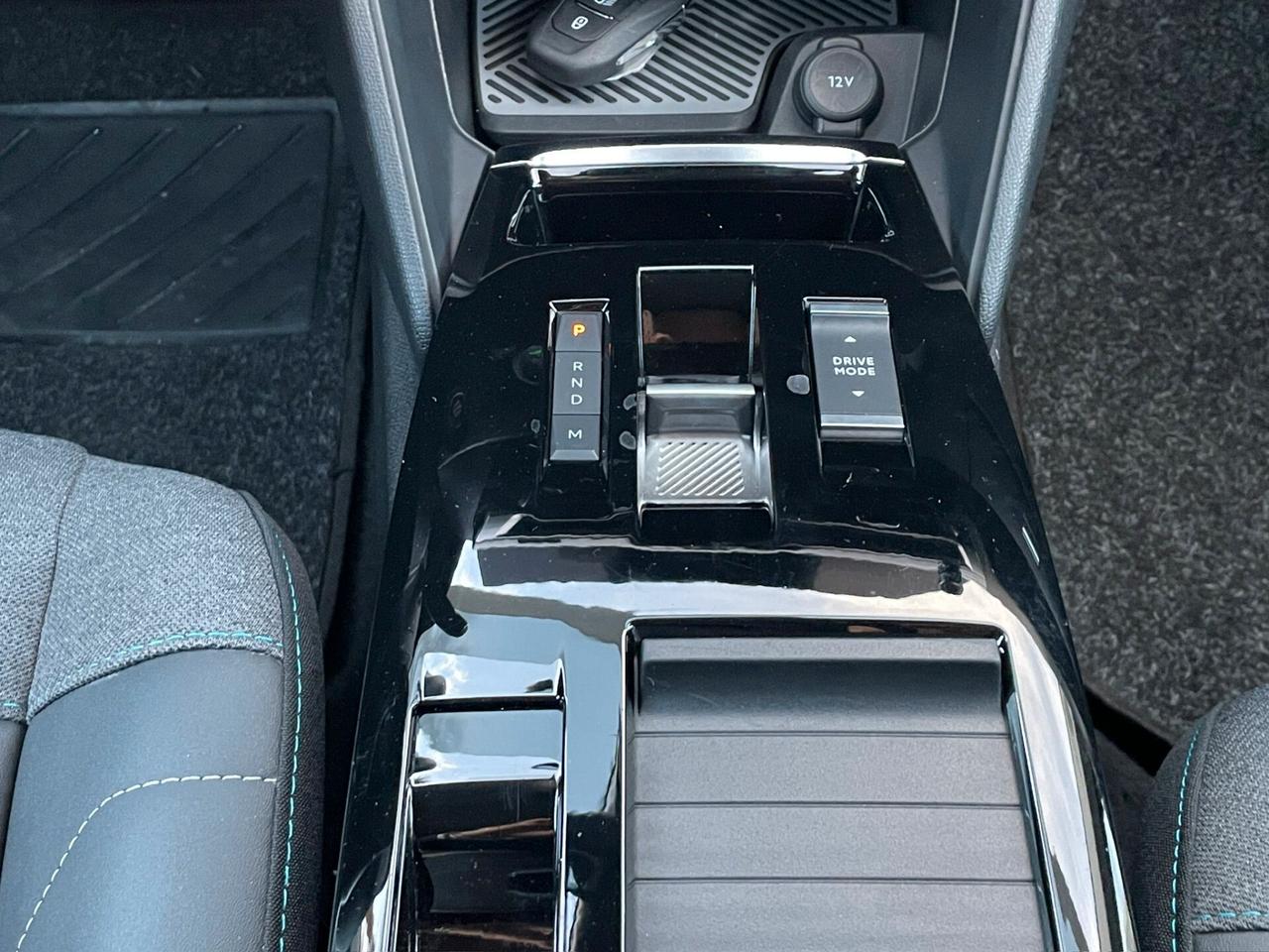 Citroen C4 X BlueHDI 130 S&S EAT8 Shine