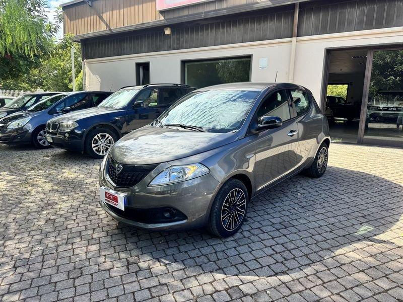 Lancia Ypsilon Ypsilon 1.0 FireFly 5 porte S&S Hybrid Silver Plus