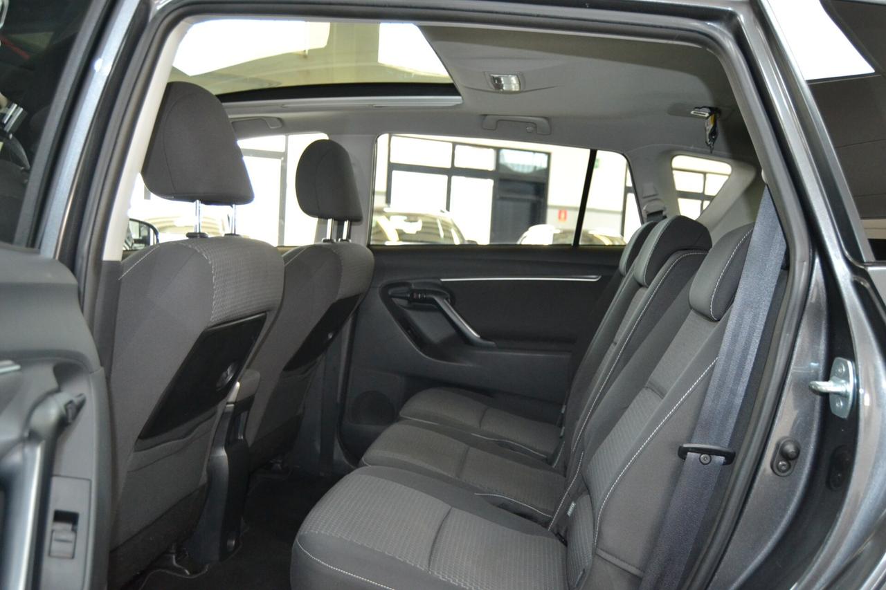 Toyota Verso 1.6 D-4D Style 7Posti/Navi/Tetto/Cruise