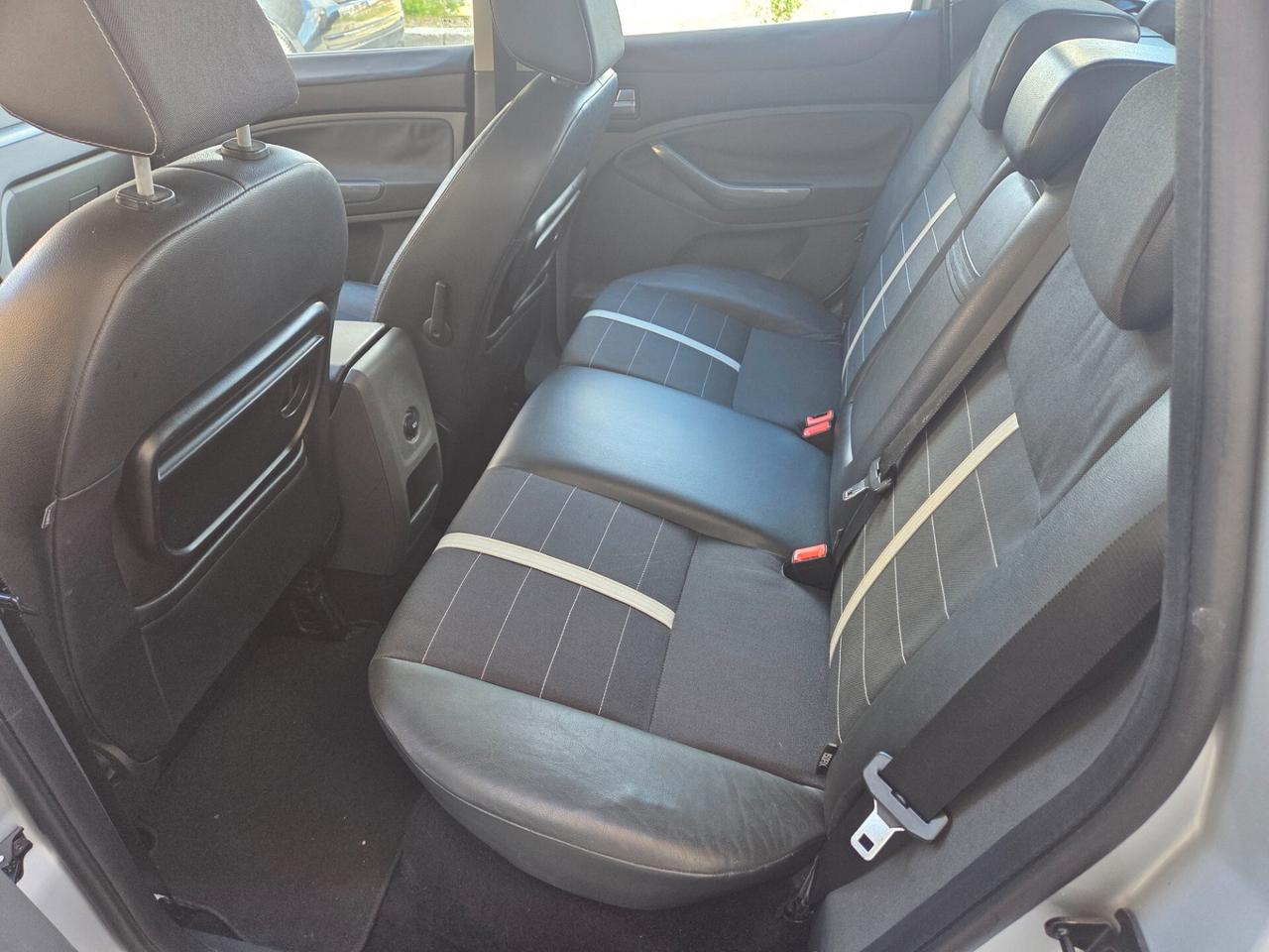 FORD KUGA 2.0 TDCI 140 CV NAVIGATORE SENSORI