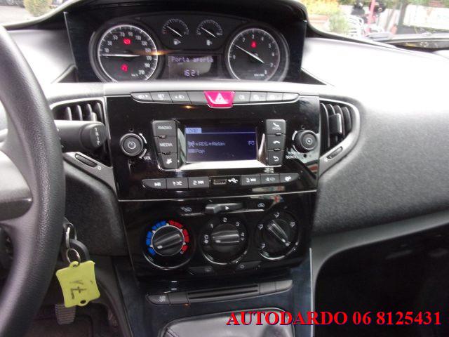 LANCIA Ypsilon 1.0 FireFly 5 porte S&S Hybrid Ecochic Silver