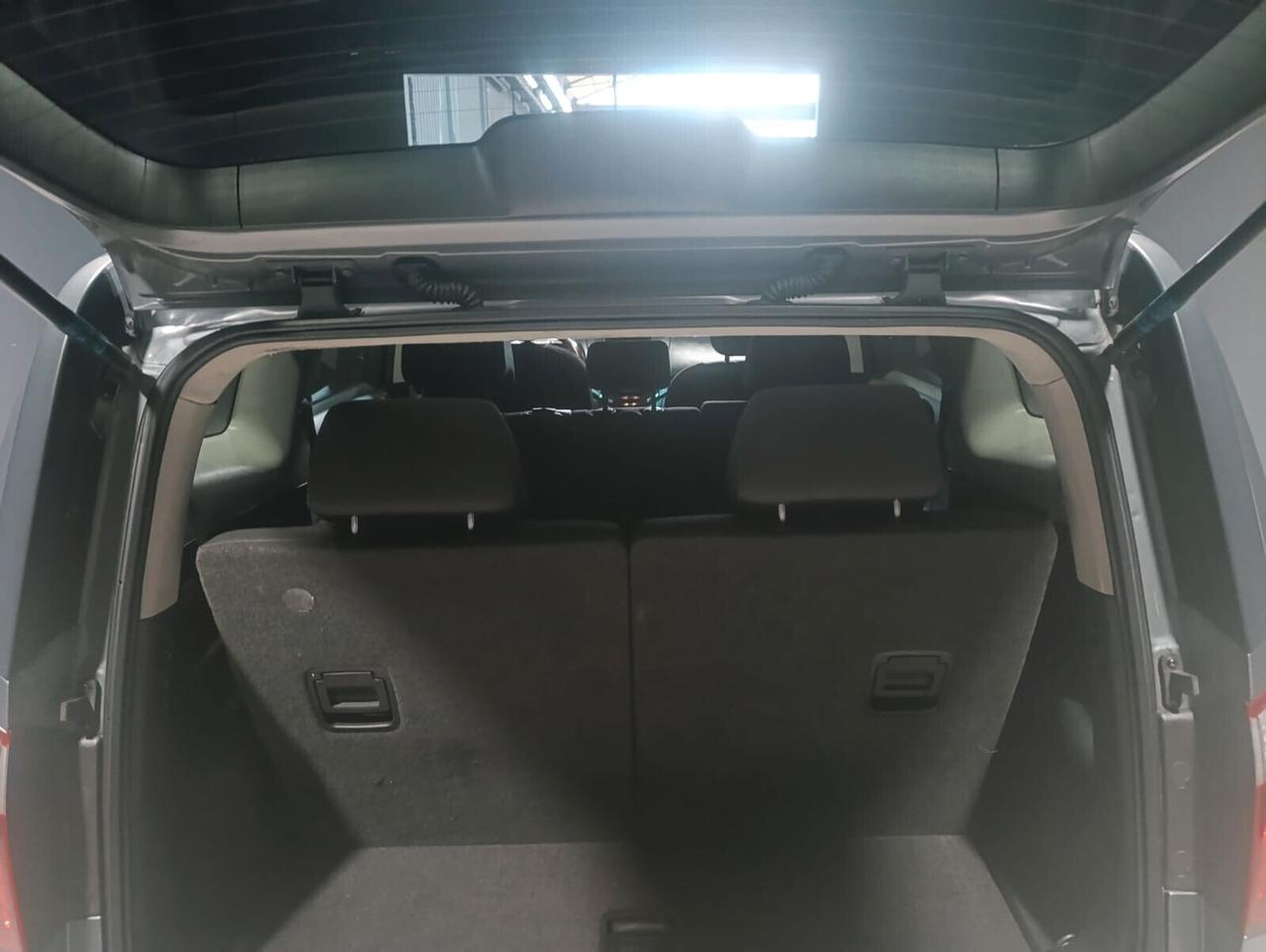 Chevrolet Orlando del 2013 GPL FINO 2033 7 POSTI