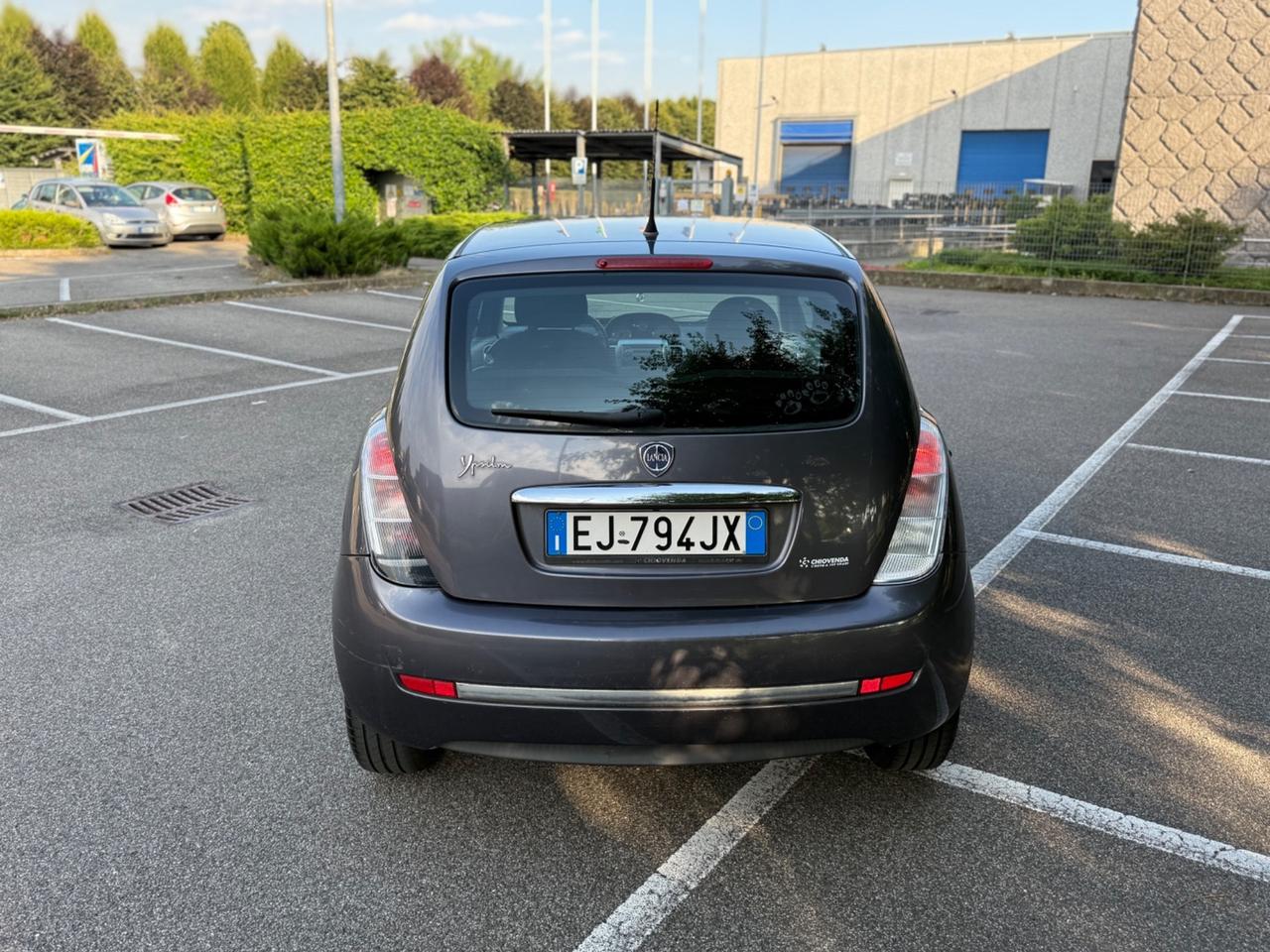 Lancia Ypsilon 1.2 69 CV Unyca