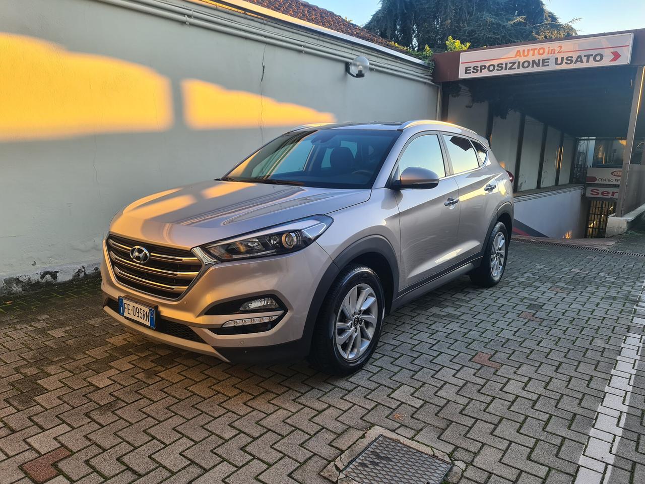 Hyundai Tucson E6 / 1.7 CRDi XPossible - Unicoprop.