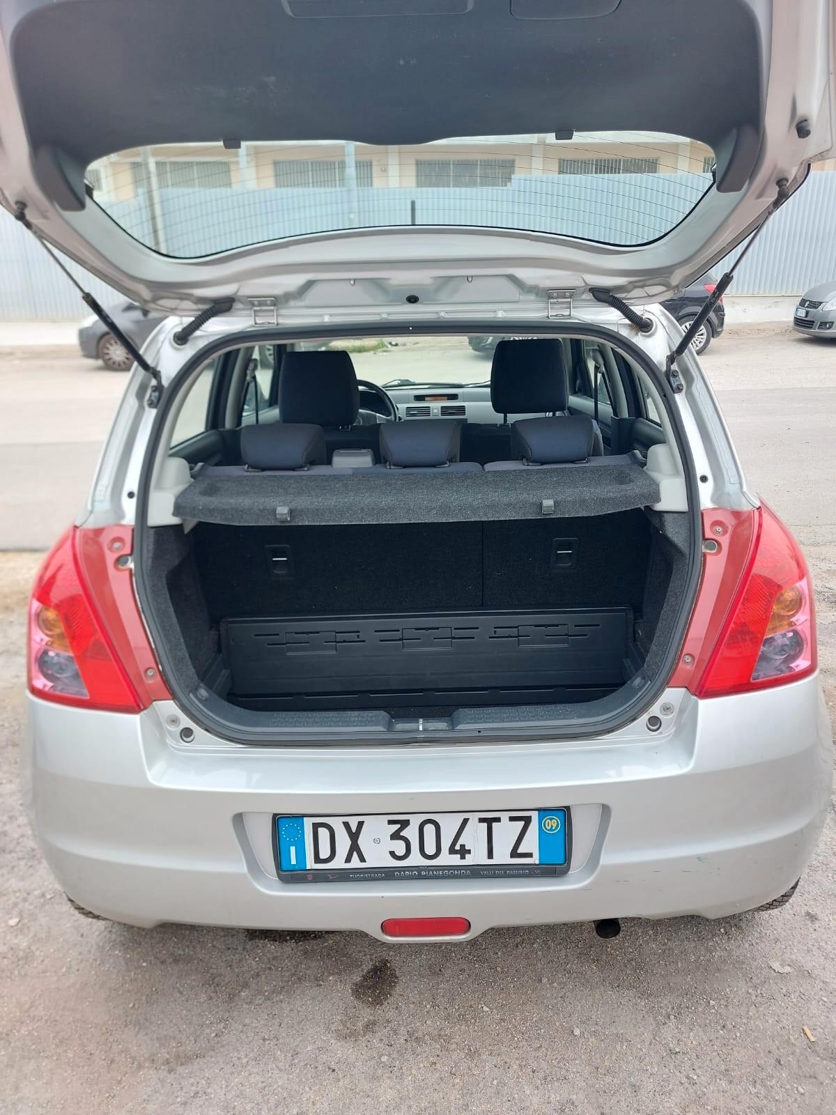 Suzuki Swift 1.3 4x4 5p. GL