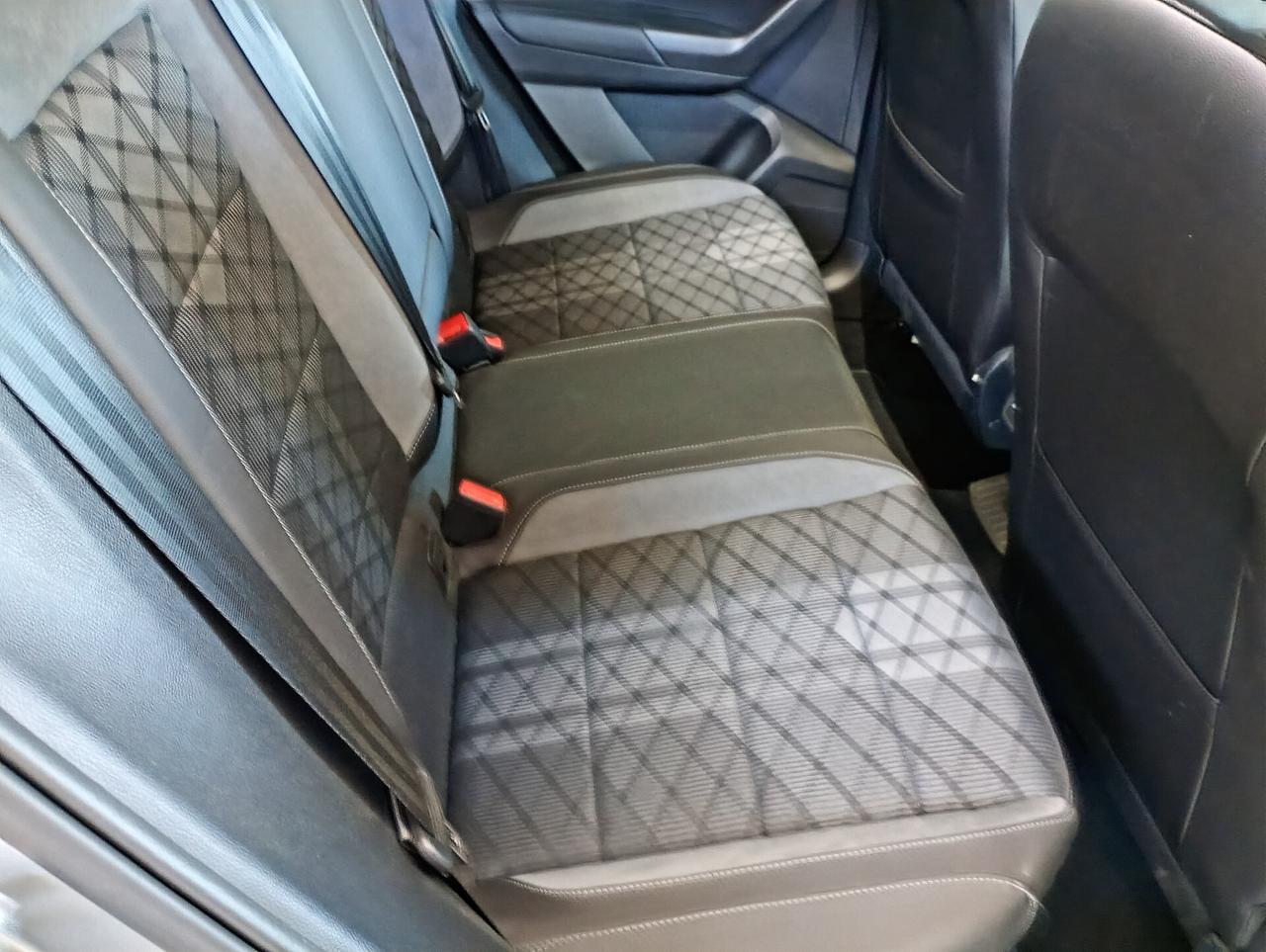 Volkswagen T-Roc 2.0 TDI SCR 150 CV DSG R-Line