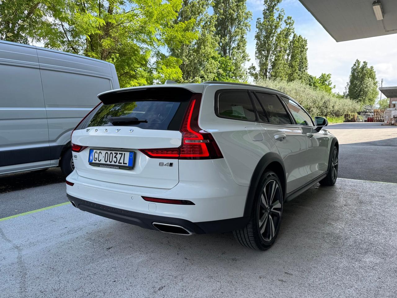 Volvo V60 CrossCountry 2.0 b4 AWD GARANZIA 24 MESI