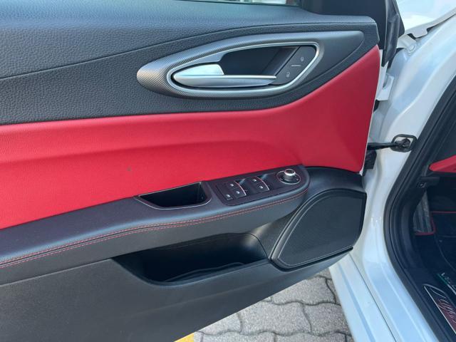 ALFA ROMEO Giulia 2.2 Turbodiesel 210 CV AT8 AWD Q4 Veloce