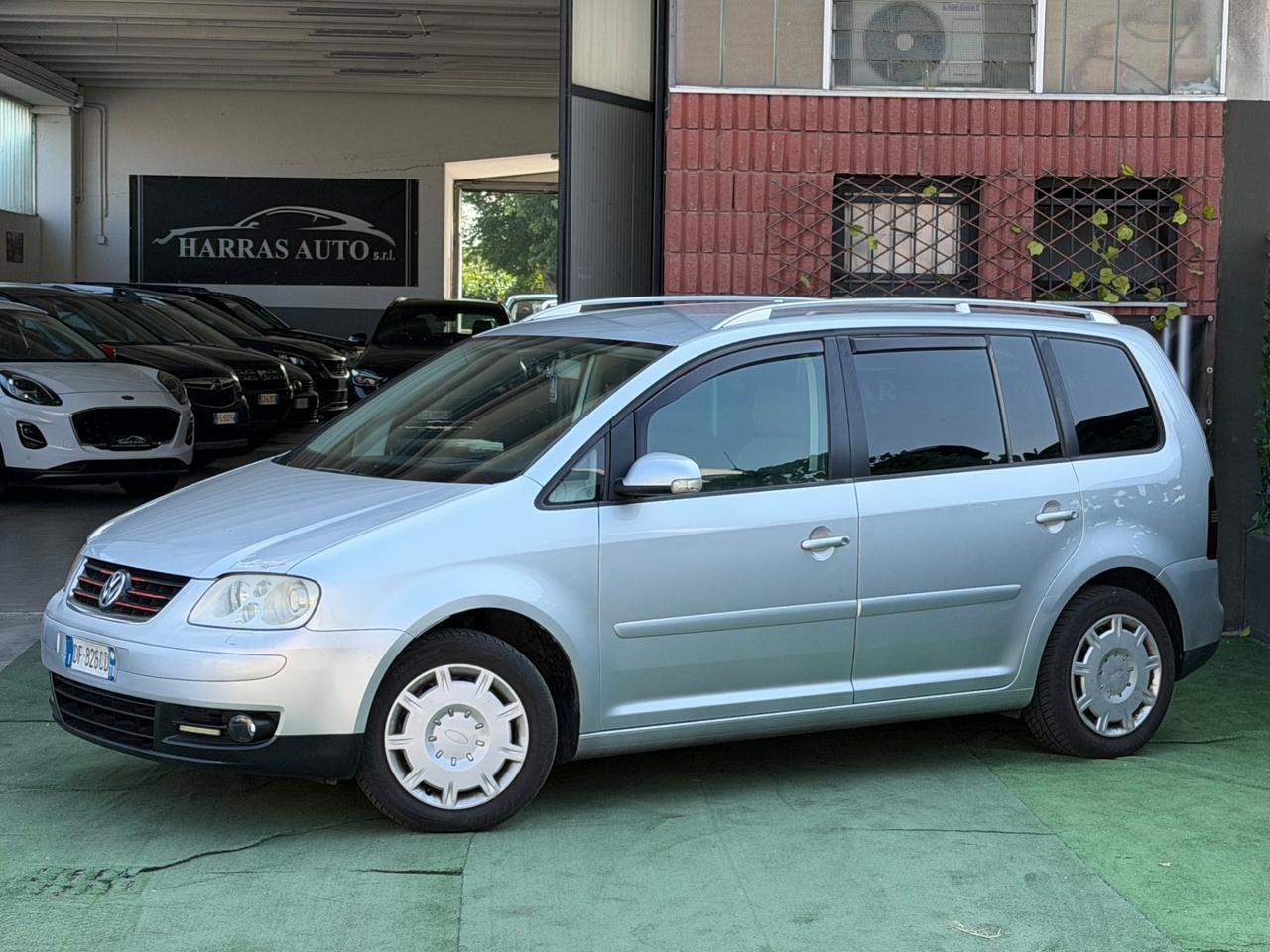 Volkswagen Touran 2.0 TDI DPF Highline