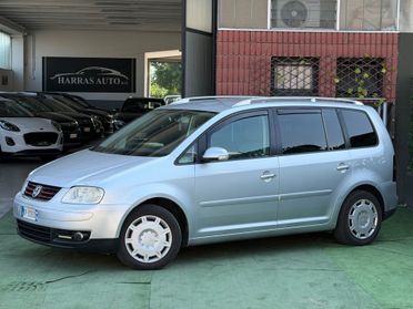 Volkswagen Touran 2.0 TDI DPF Highline