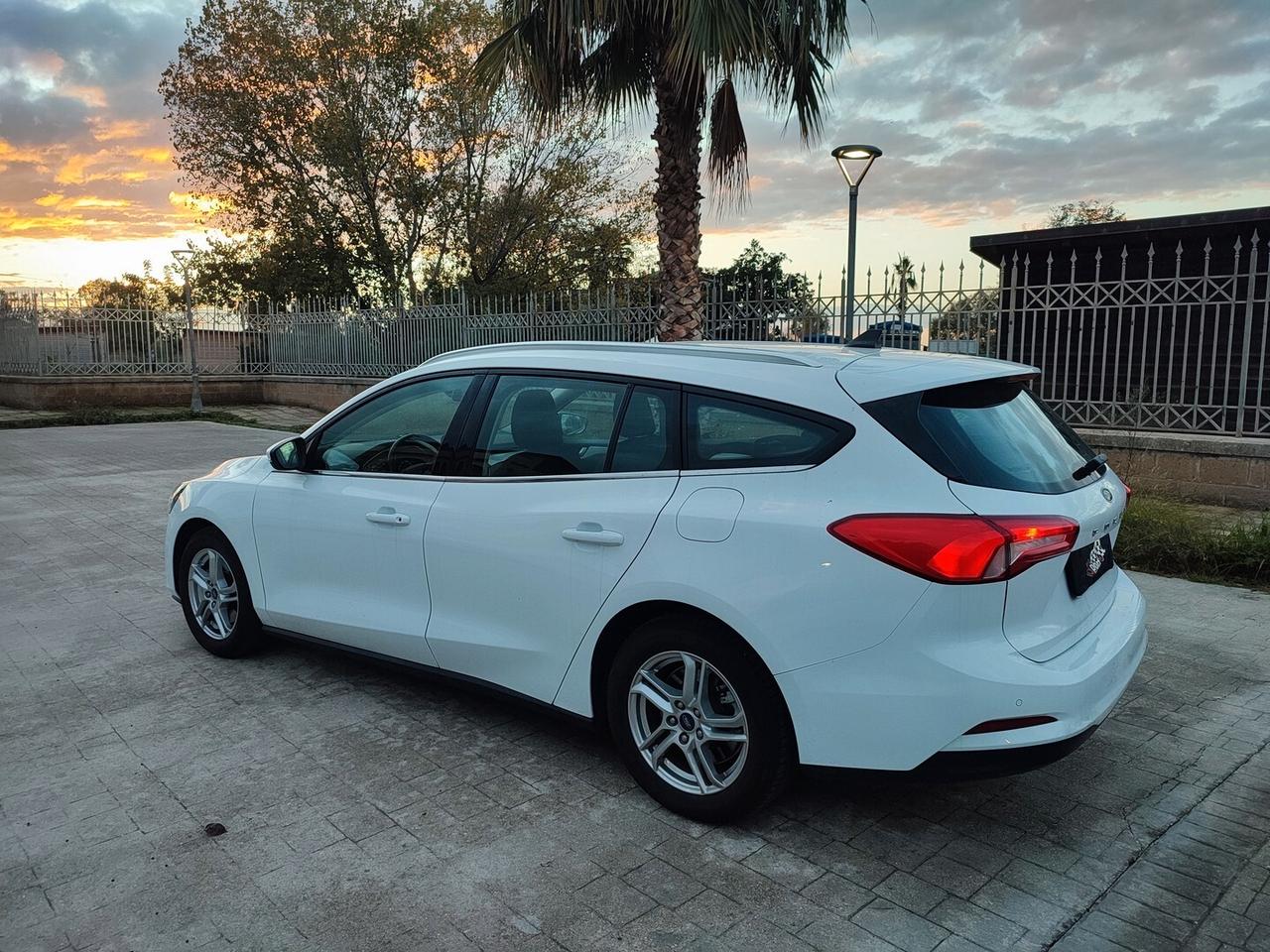 Ford Focus STW HYBRID 1.0 ECO BOOST 125 CV TELECAMERA NAVIG