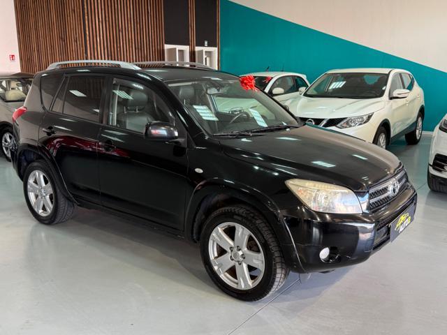 TOYOTA RAV 4 MY23 RAV4 2.2 D-4D 177 CV Luxury*4X4*
