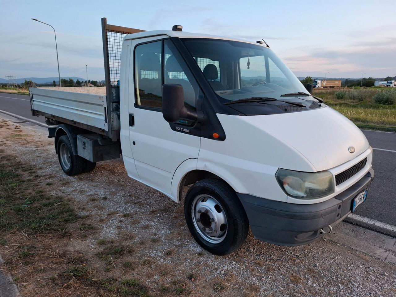 Ford Transit 90t350 ribaltabile trilaterale