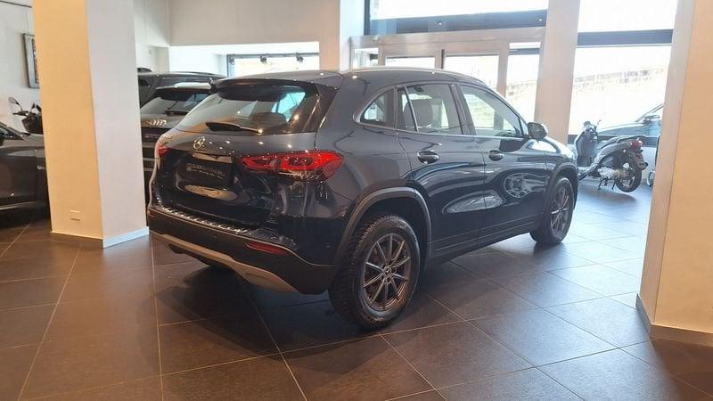 Mercedes-Benz GLA GLA 200 d Automatic Business Extra