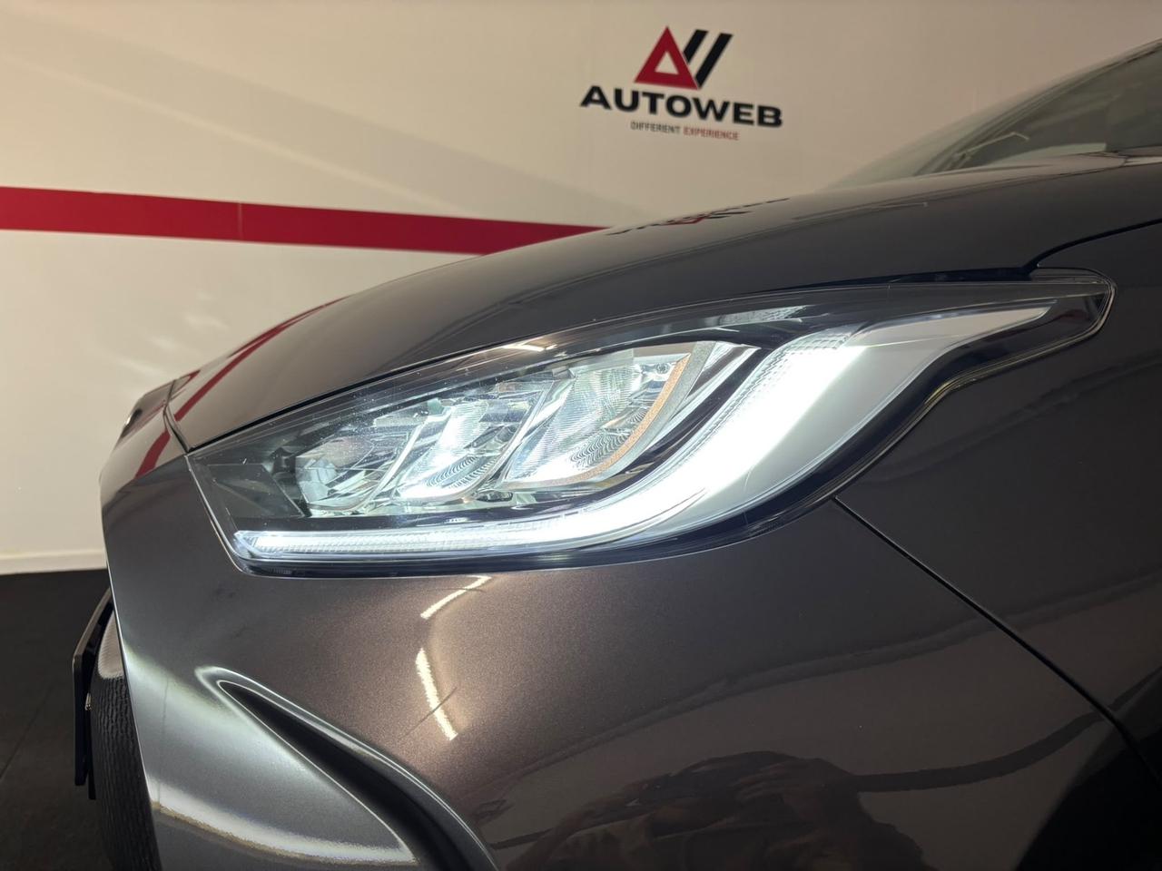 Toyota Yaris 1.5 Hybrid 116 CV Lounge