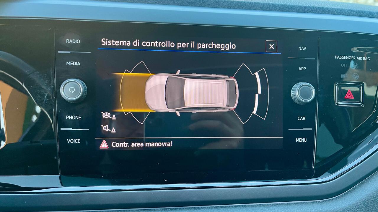 VW Taigo 110 CV R-Line - UNIPROPRIETARIO