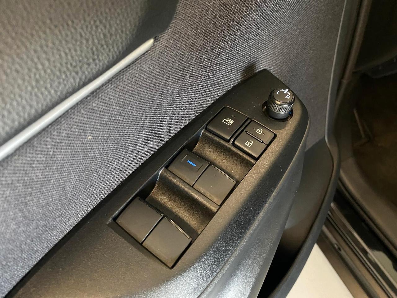 Toyota Yaris Cross 1.5 Hybrid E-CVT Business