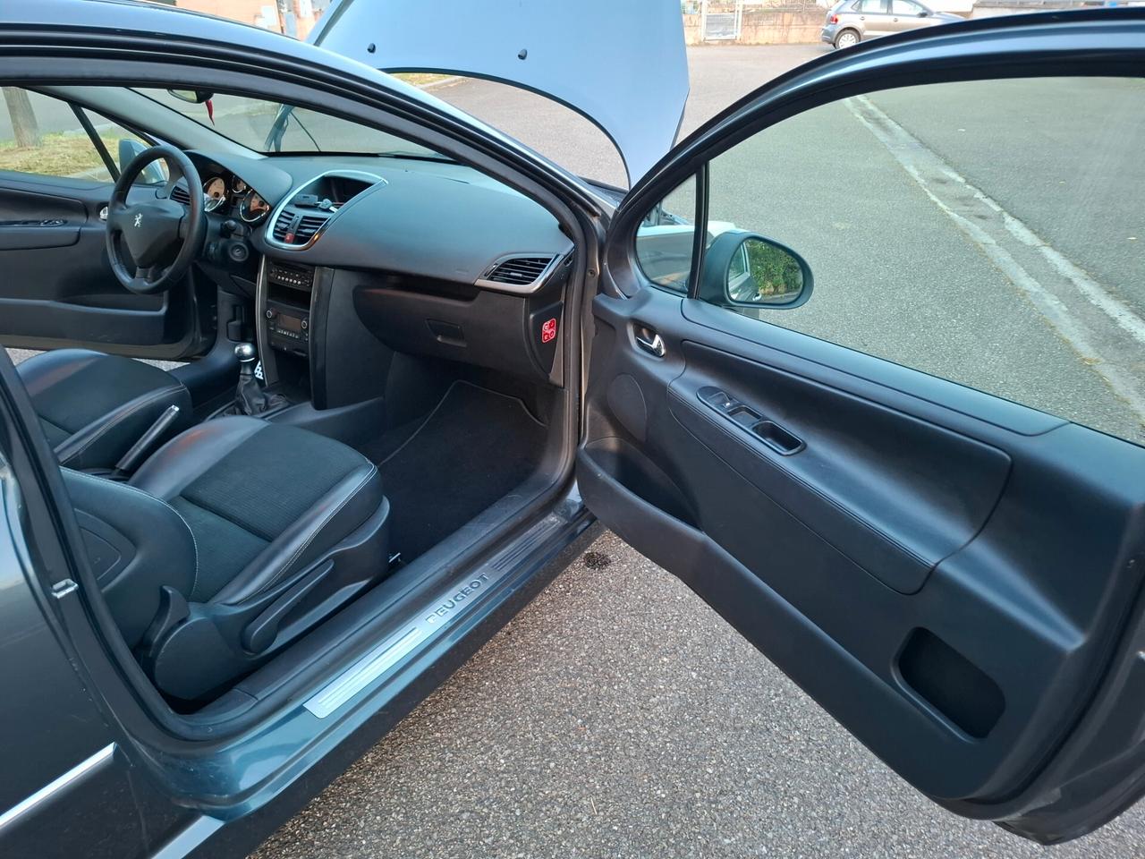 Peugeot 207 1.4 HDi 70CV 3p. XS