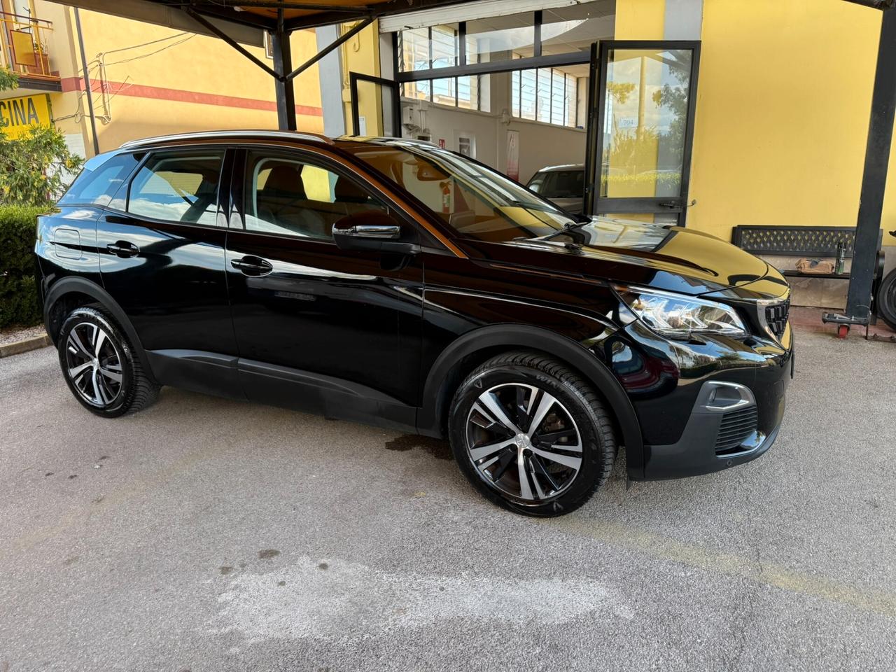 Peugeot 3008 BlueHDi 130 S&S Business