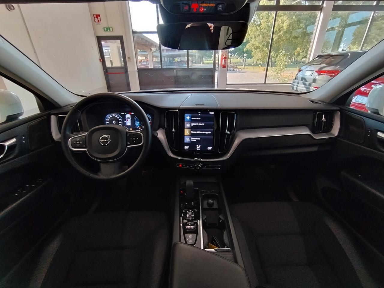 Volvo XC 60 XC60 B4 (d) AWD Geartronic Momentum