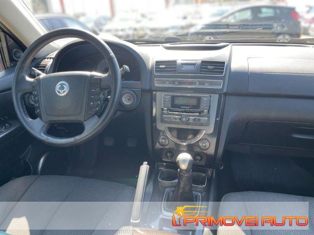 SSANGYONG Rodius 2.0 Xdi 4WD M/T Crystal