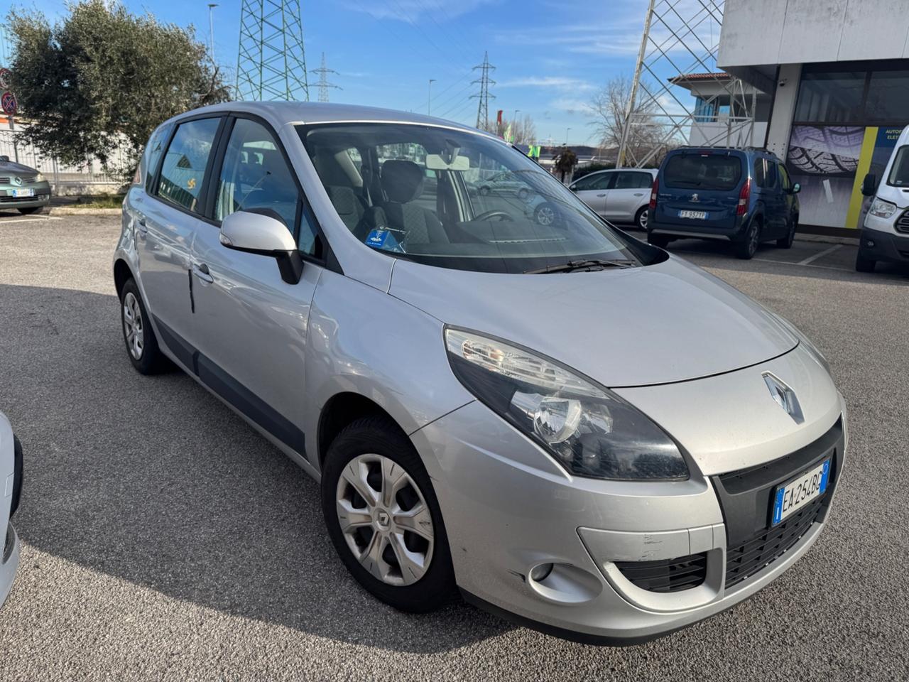 Renault Scenic X-Mod 1.5 dCi 105CV