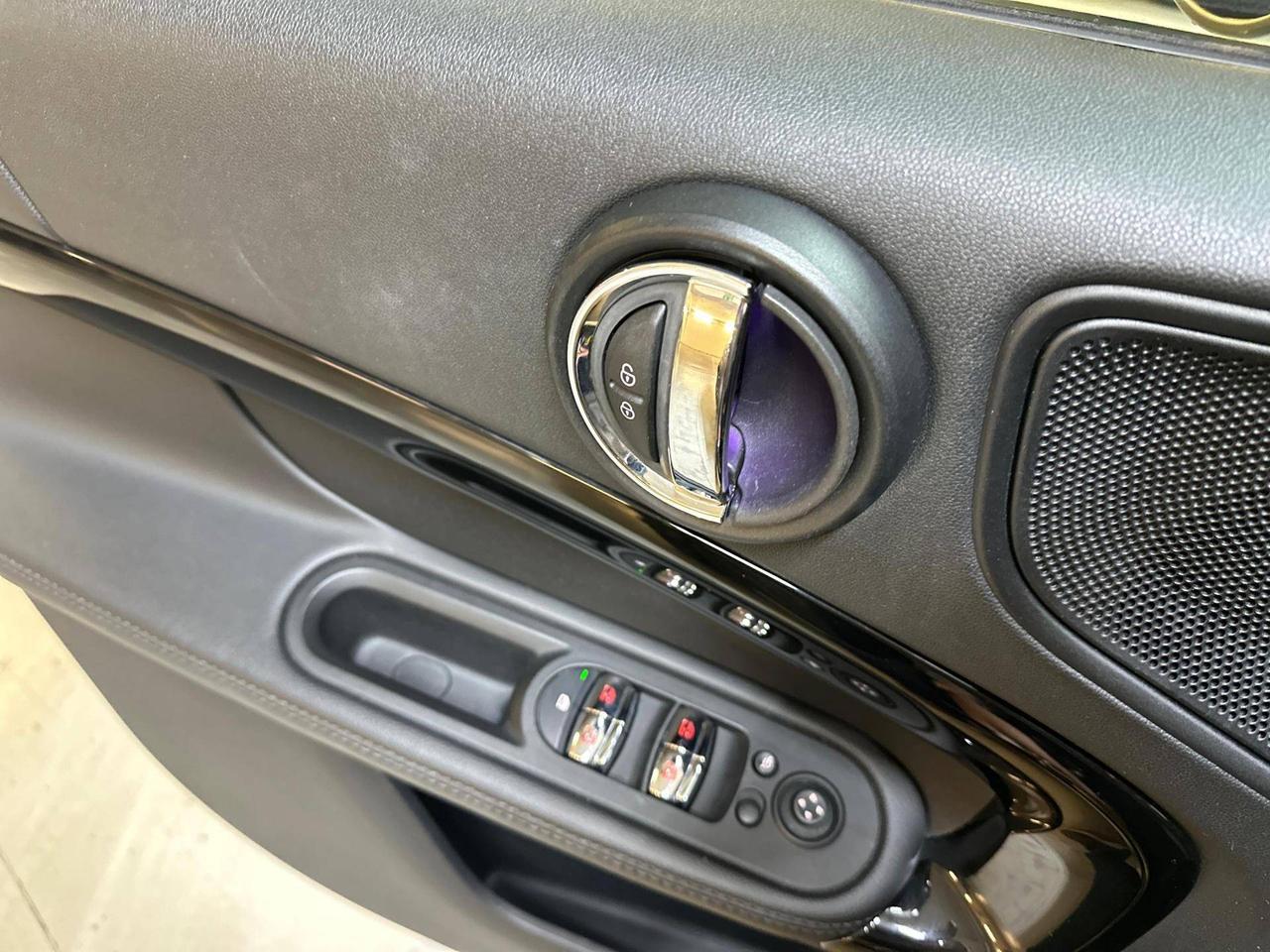 MINI Countryman Cooper SE ALL4 Business