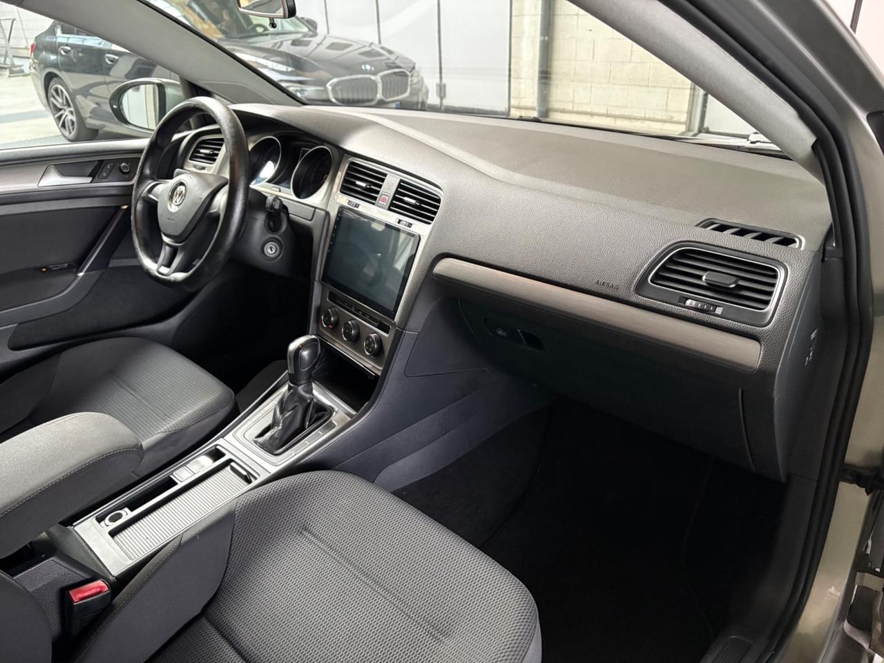 Volkswagen Golf Business 1.6 TDI DSG 5p. Highline BlueMotion Technology