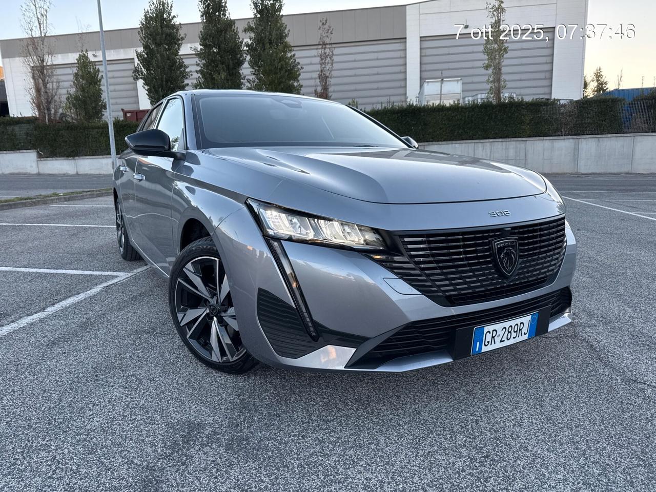 Peugeot 308 BlueHDi 130 S&S EAT8 SW Allure