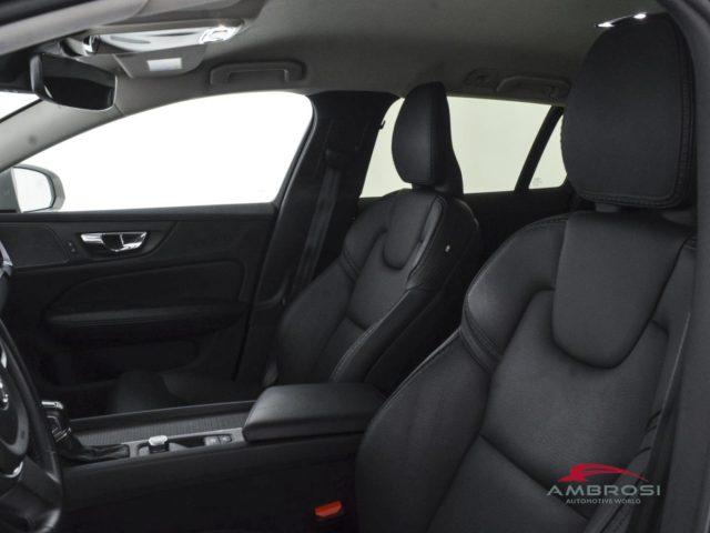 VOLVO V60 Cross Country D4 AWD Geartronic Business Plus