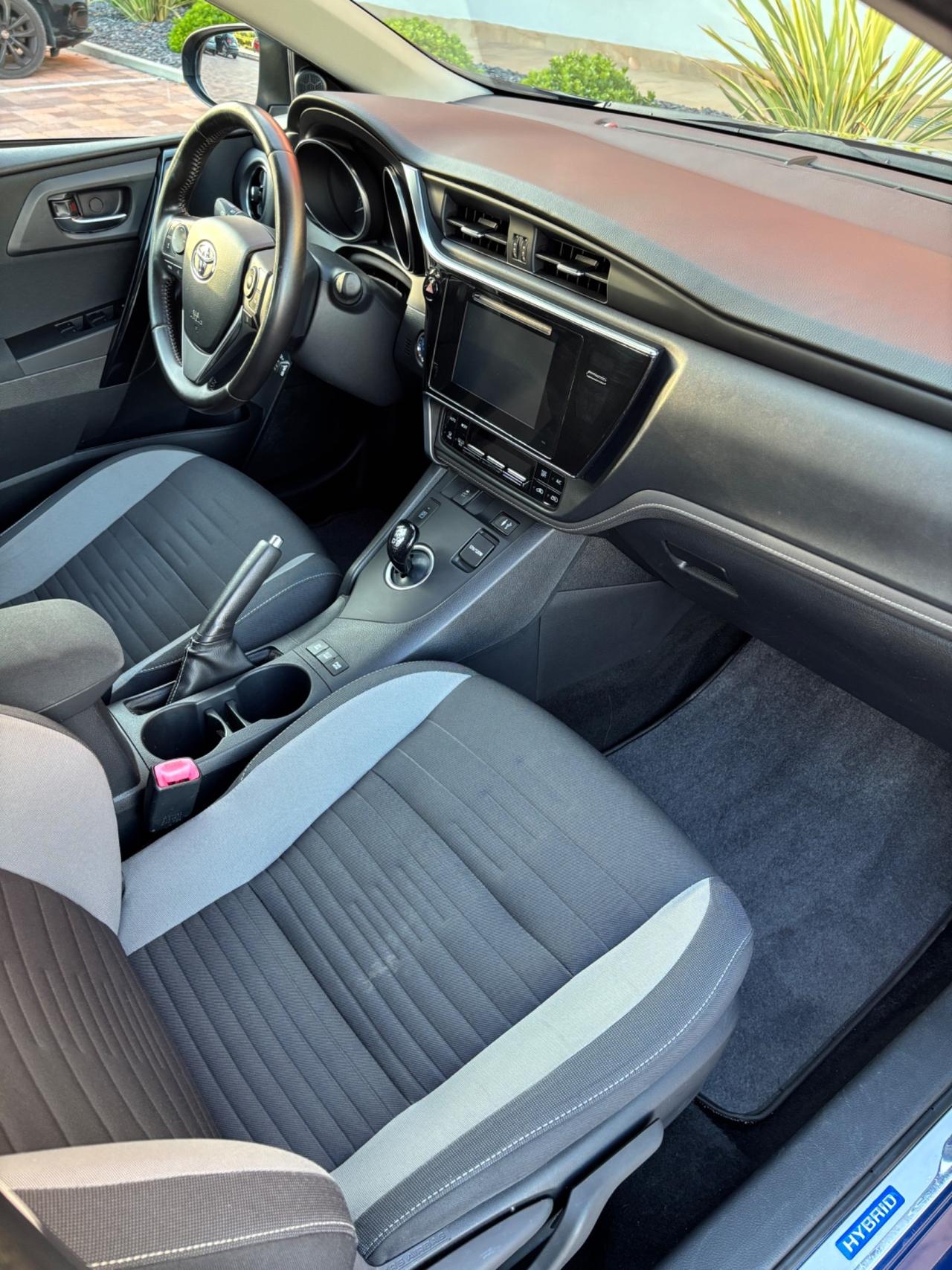 Toyota Auris Touring Sports 1.8 Hybrid Active
