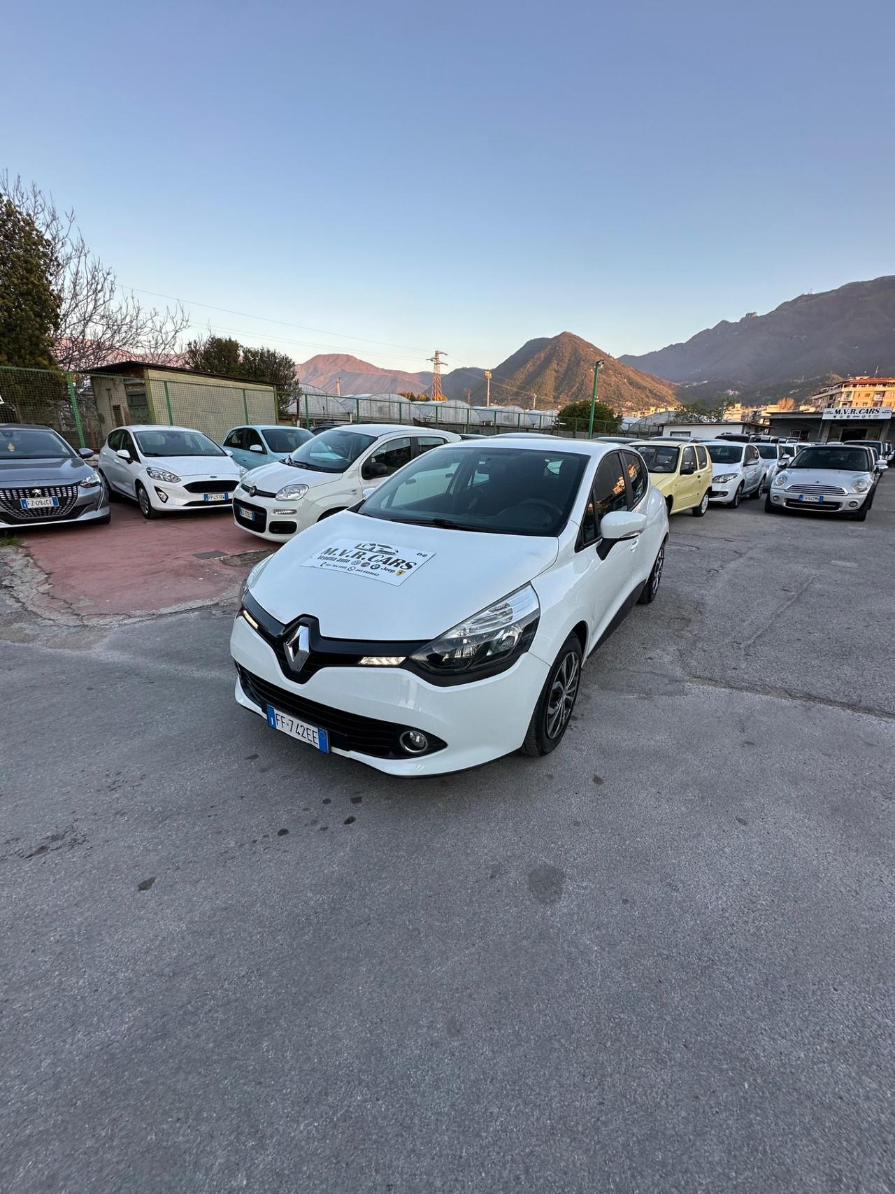 Renault Clio 1.2 75CV 5 porte Zen