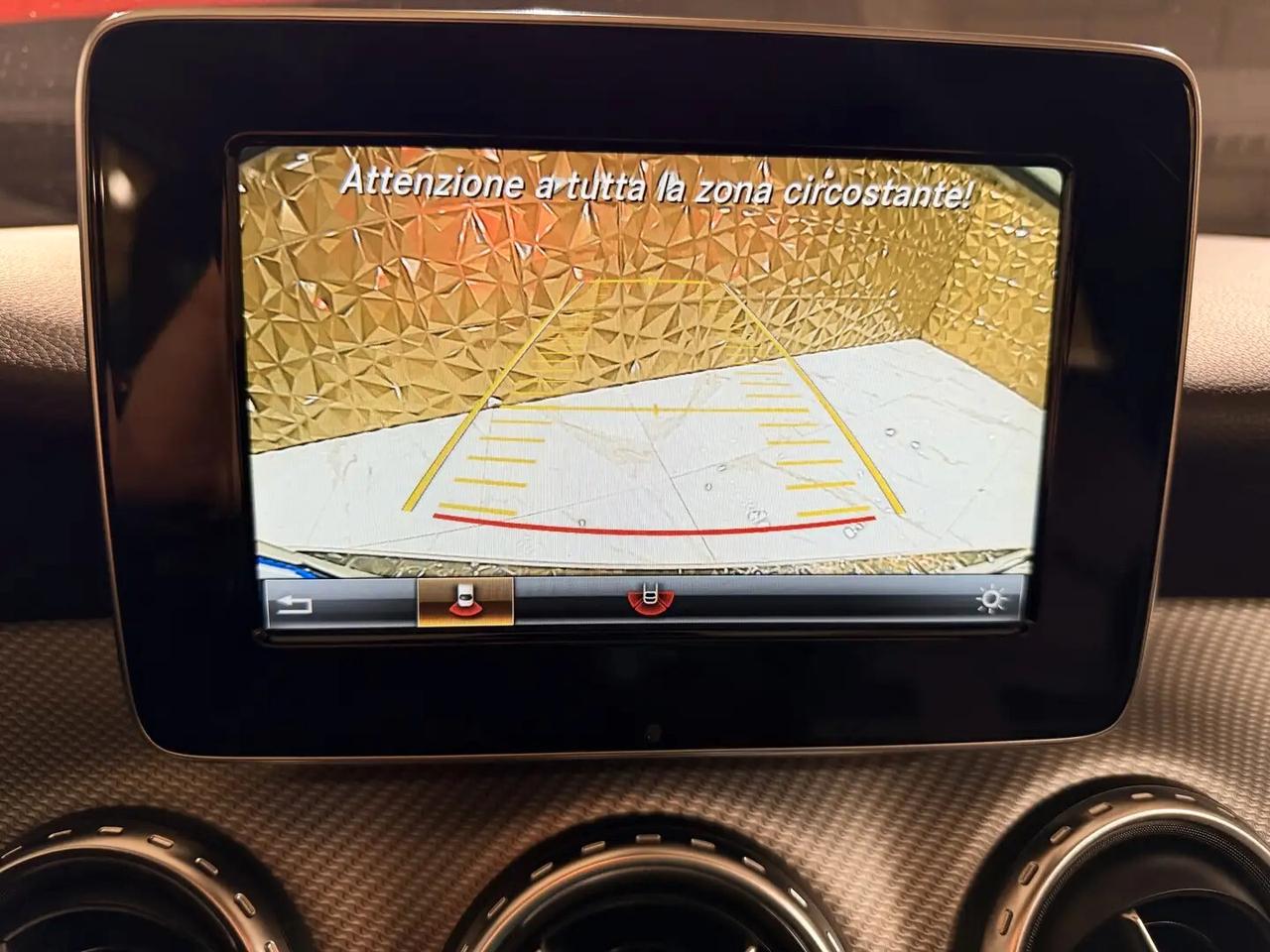 Mercedes-benz GLA 180 d Automatic Premium