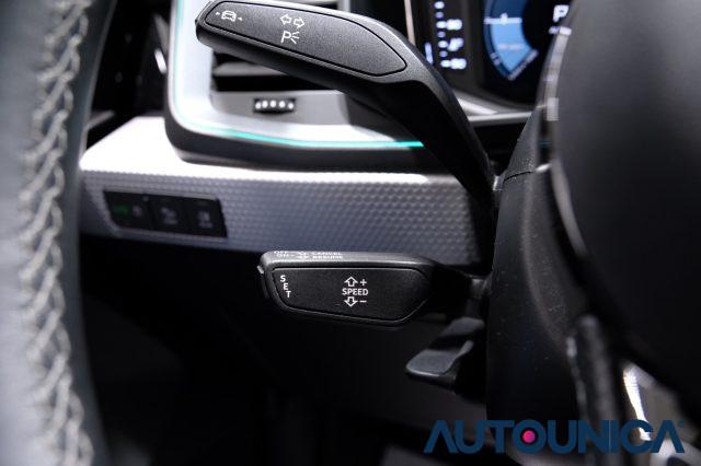 AUDI A1 CITYCARVER 30 TFSI S TRONIC IDENTITY CONTRAST