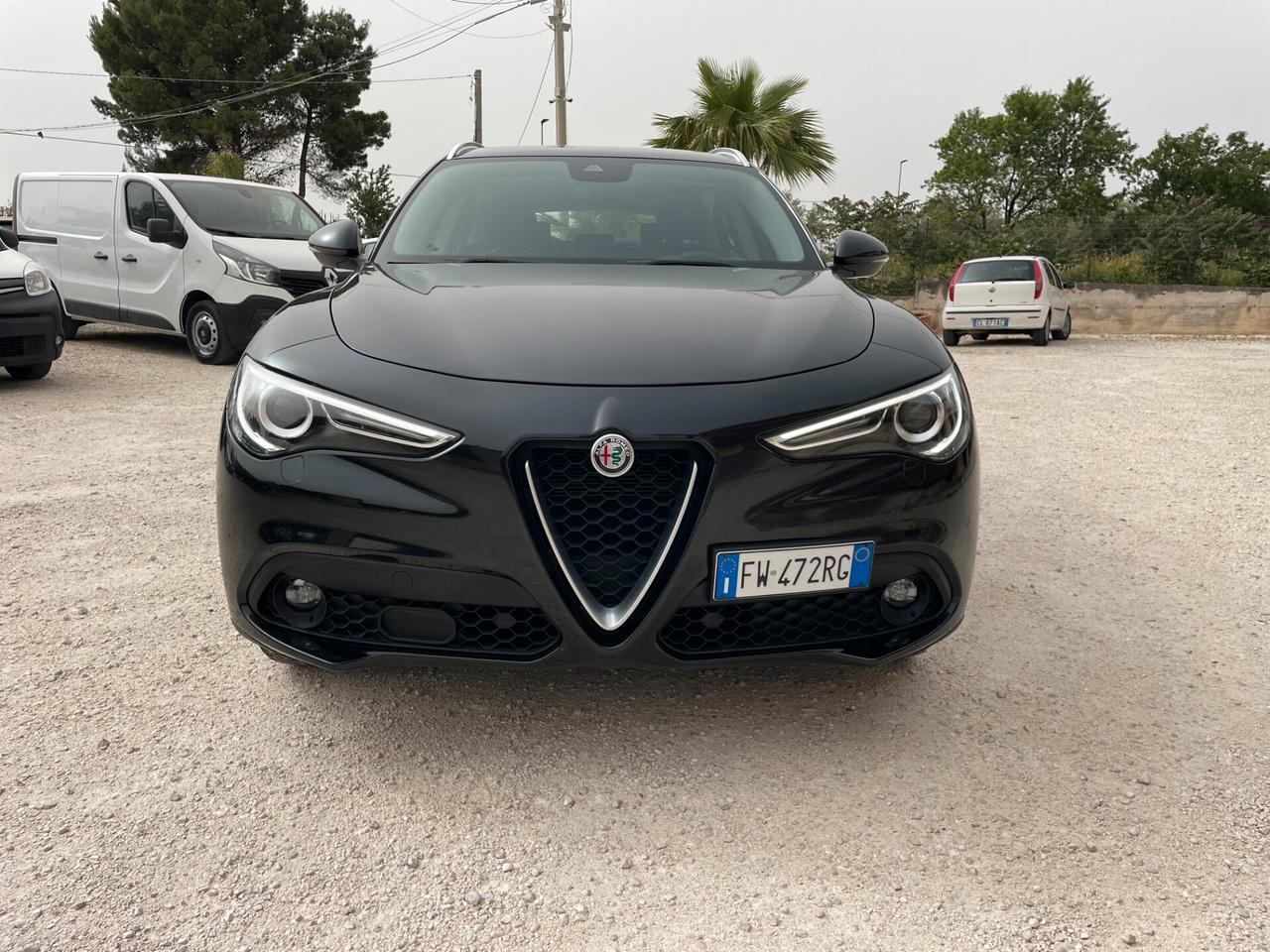 Alfa Romeo Stelvio 2.2 Turbodiesel 160 CV AT8 RWD Business
