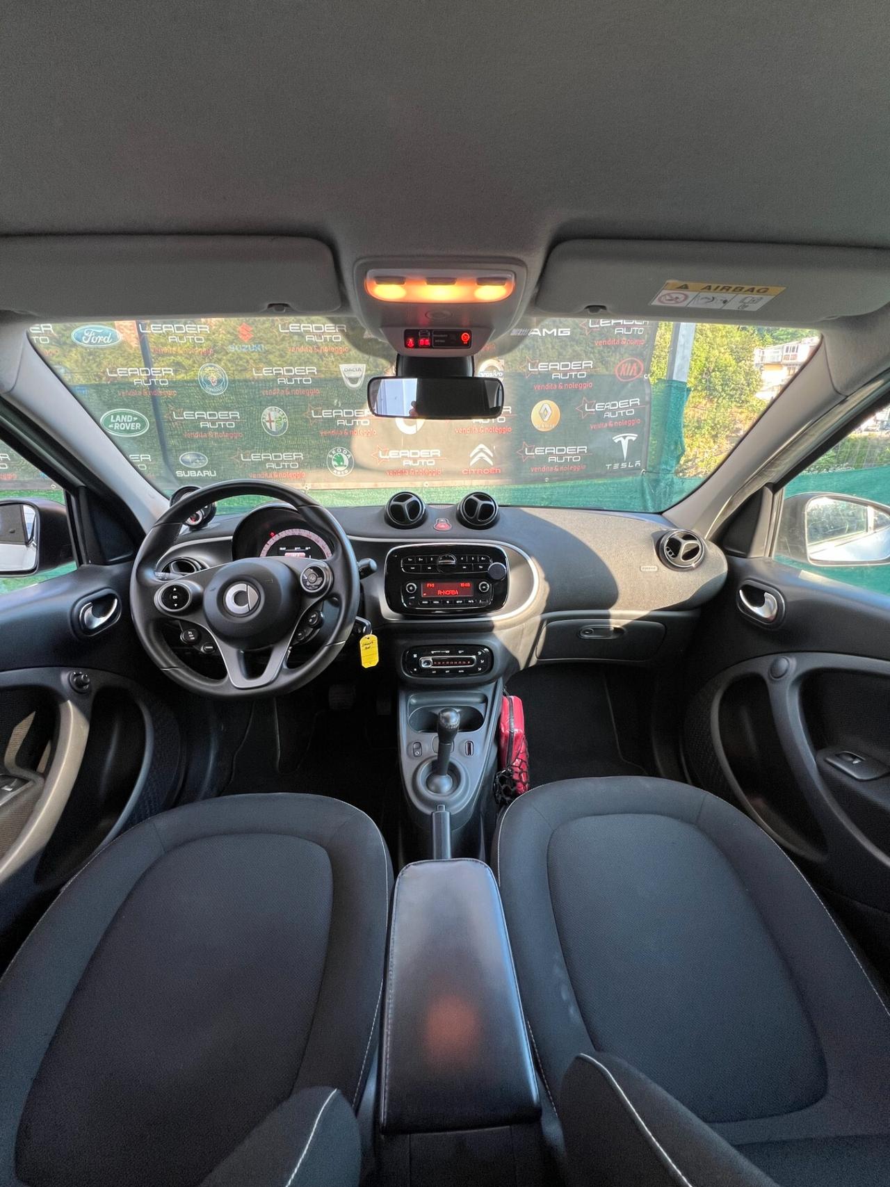 Smart ForFour 71 cv AUTOMATICA/SENSORI/BRACCIOLO