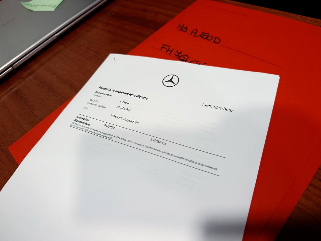 Mercedes-benz A 180 d Premium