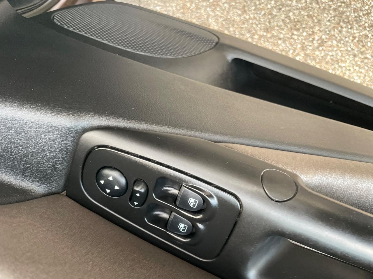 Lancia Ypsilon 1.2 Versus