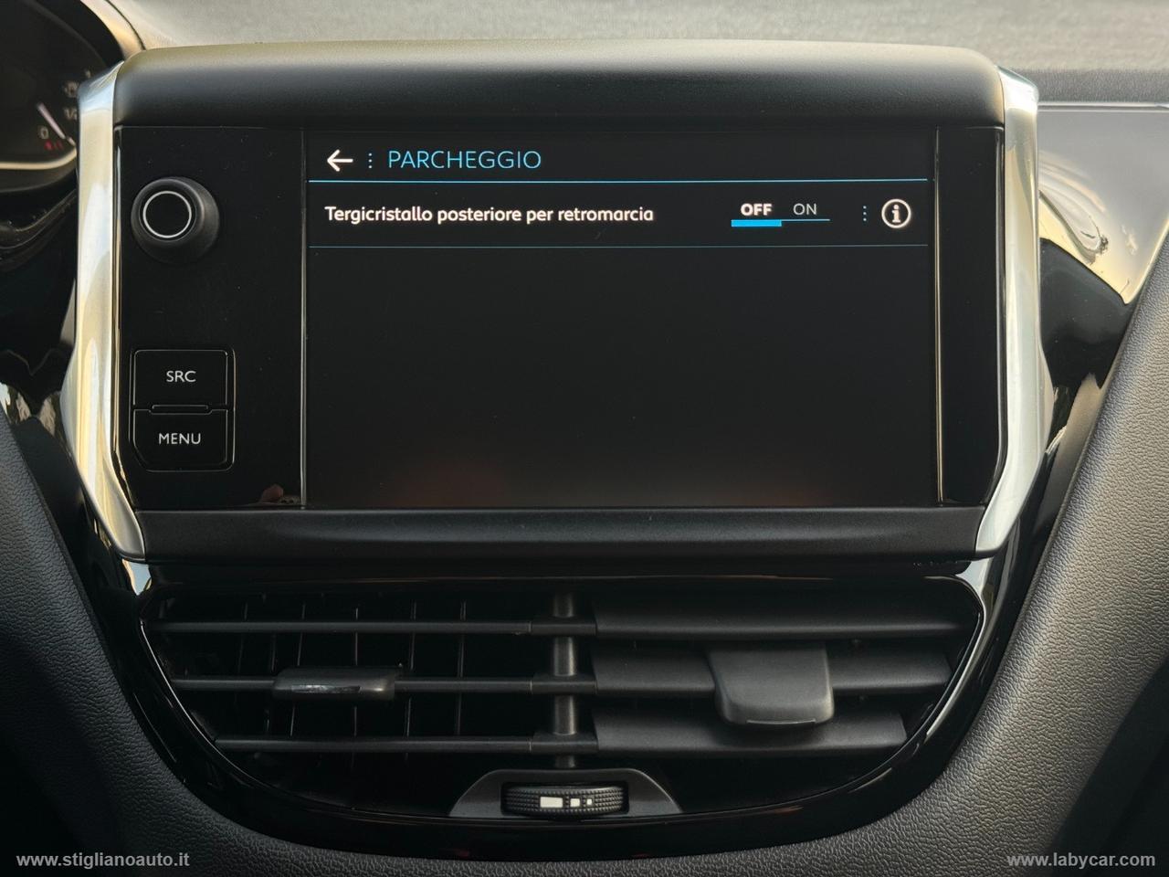 PEUGEOT 208 PureTech 82 S&S 5p. Signature