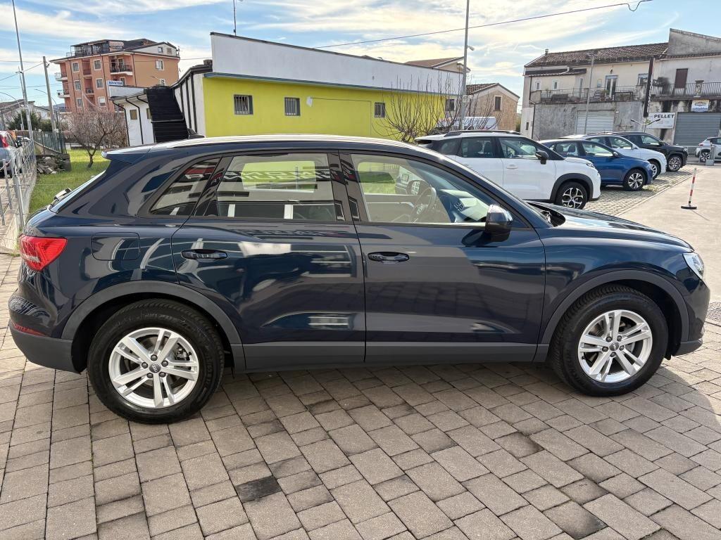 Audi Q3 2.0 TDI 150 CV S tronic Business