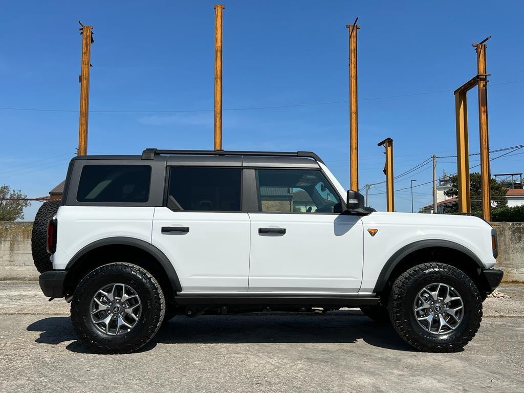 Ford Bronco 2.3L Ecoboost 4x4 BADLANDS e 2.7L WILDTRACK 4P 2025