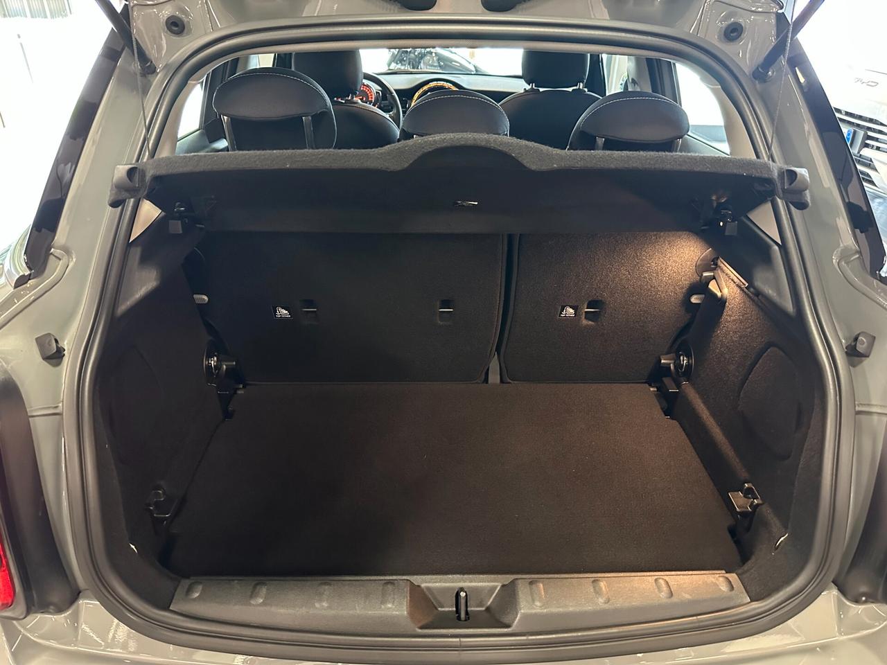 Mini Cooper 5p 1.5 Autom