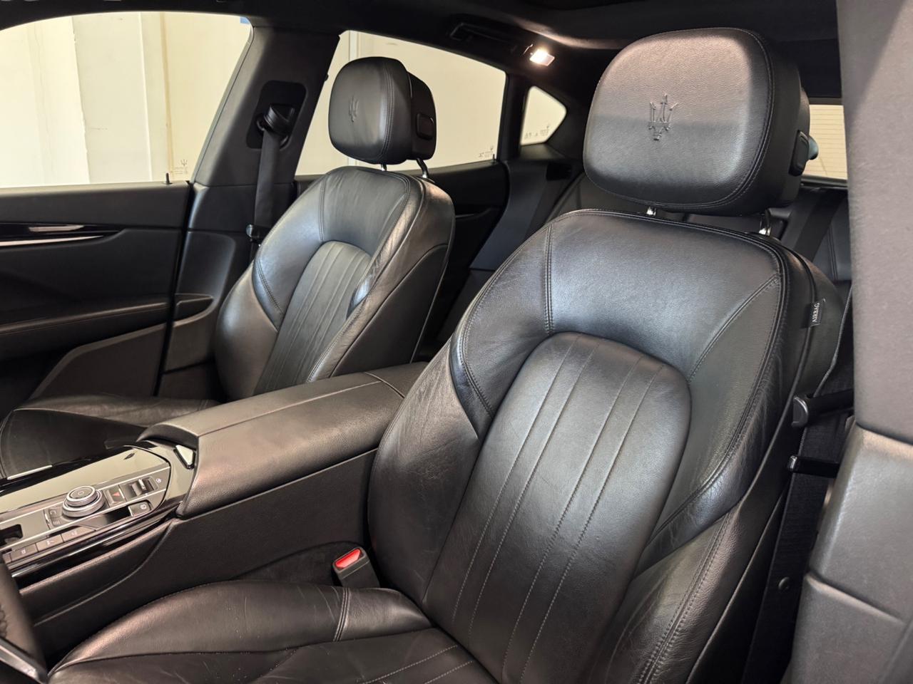 MASERATI LEVANTE V6 275 CV AWD GRANLUSSO / TETTO