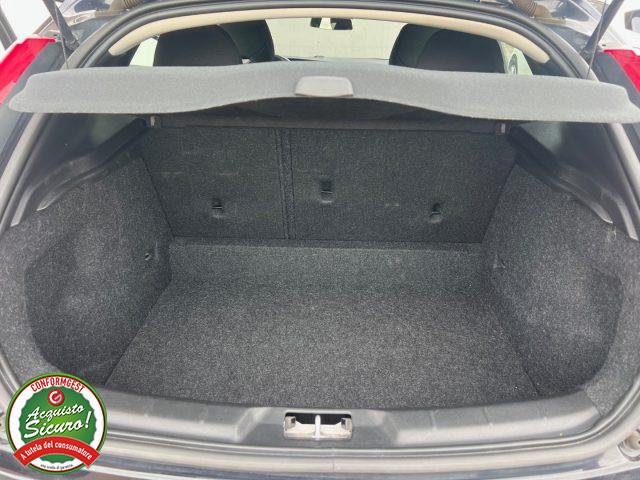 VOLVO V40 D2 'eco' Momentum - PER NEOPATENTATO --