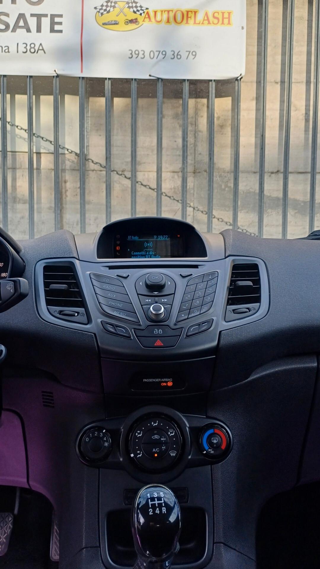 Ford Fiesta 1.5 TDCi 75CV