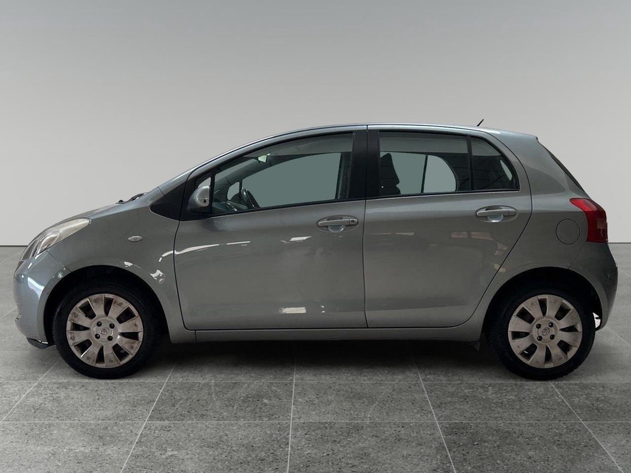 Toyota Yaris 5p 1.0 Sol
