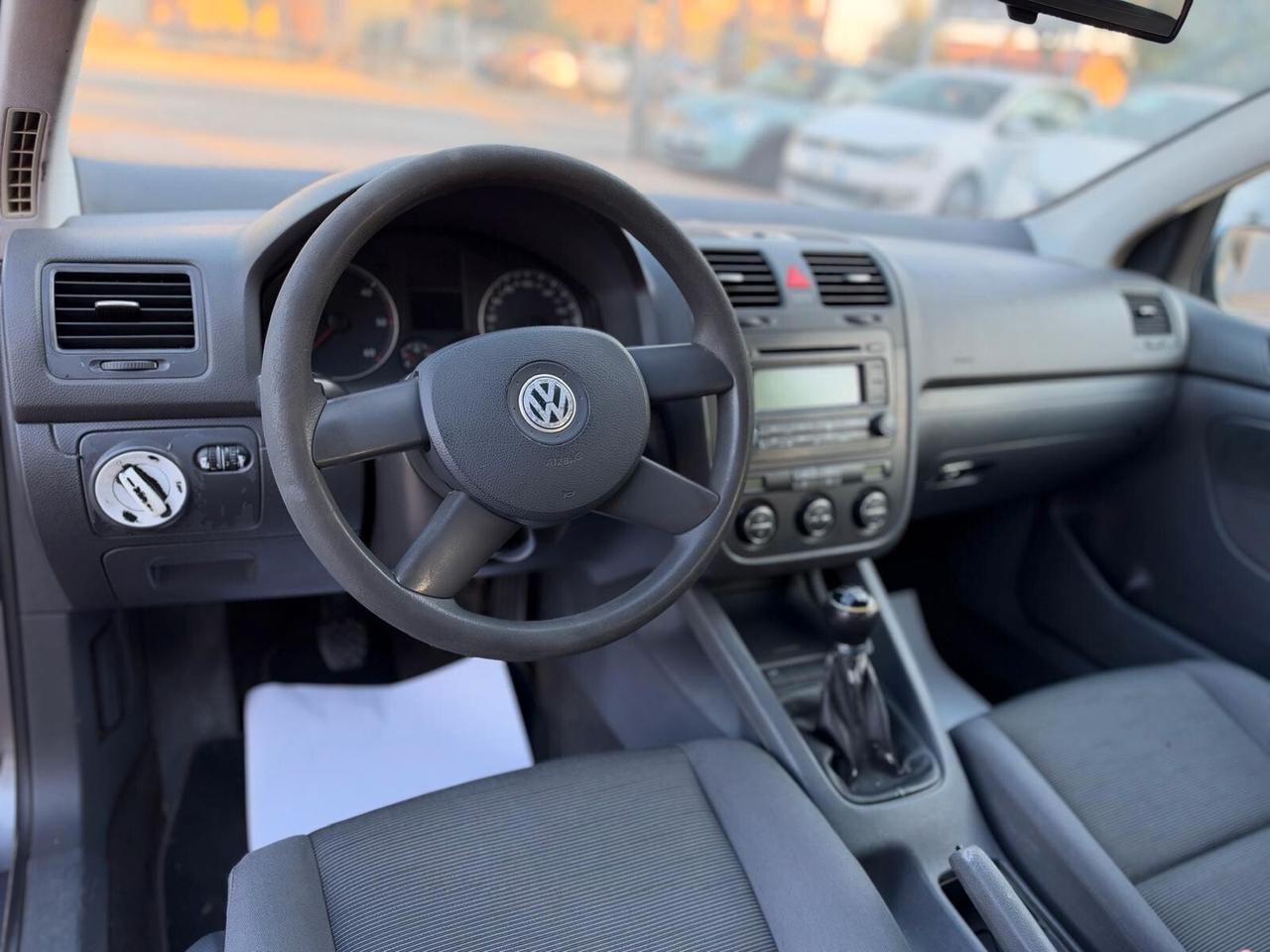 Volkswagen Golf 1.9 TDI 5p. Sportline